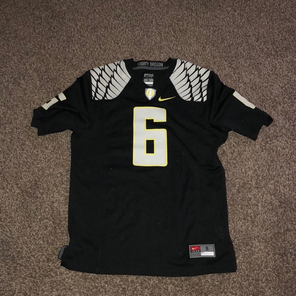 Oregon Ducks Black #6 Jersey